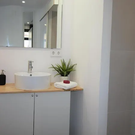 Llacuna Modern Loft Close To The 아파트 *